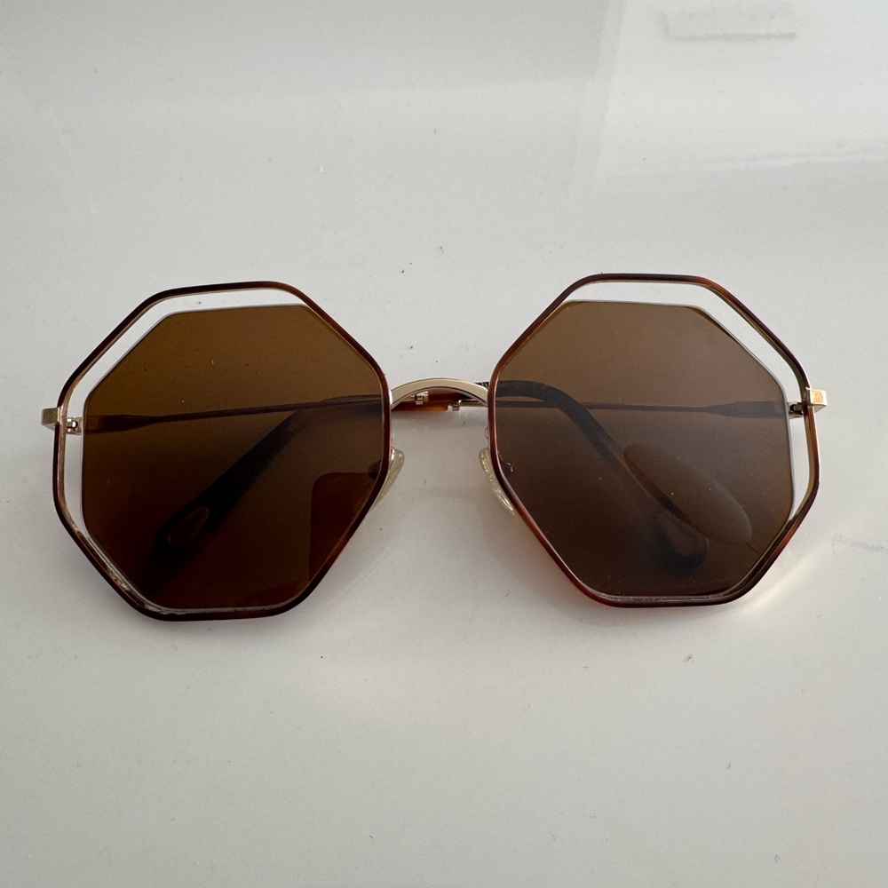 Authentic Ladies Chloe gold color frame sunglasses